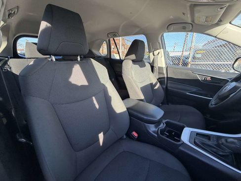 Used 2025 Toyota RAV4 LE image 22
