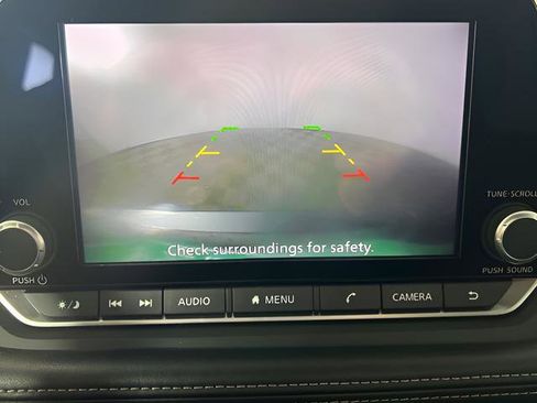 Used 2024 Nissan Rogue S image 20