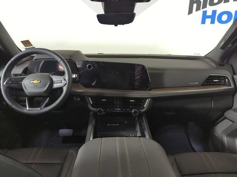 Used 2026 Chevrolet Tahoe High Country AWD/4WD image 10