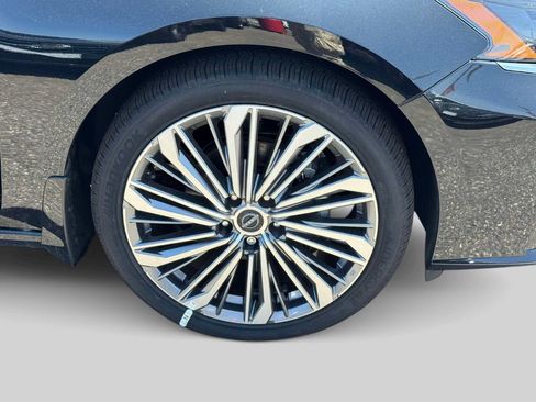 Certified 2025 Nissan Altima 2.5 SL FWD image 8