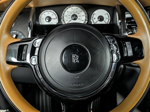Used 2018 Rolls-Royce Wraith RWD image 23