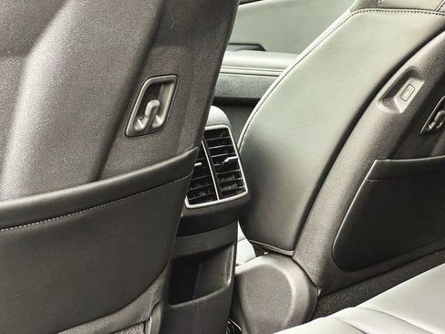 New 2026 Kia Sportage SX image 11