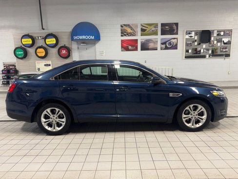 Used 2016 Ford Taurus SEL w/ Equipment Group 201A image 2