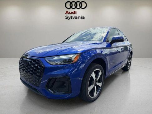 Used 2023 Audi Q5 2.0T Premium Plus w/ Premium Plus Package AWD/4WD image 3