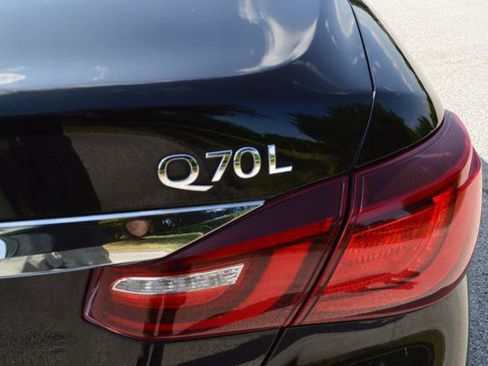 Used 2015 INFINITI Q70 L 3.7 w/ Technology Package AWD/4WD image 22