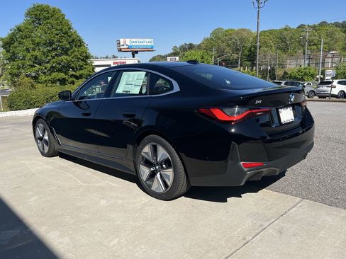 Used 2025 BMW i4 eDrive40 w/ Parking Assistance Package image 6