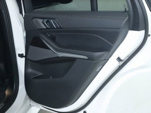 Certified 2025 BMW X5 xDrive40i w/ M Sport Package AWD/4WD image 31