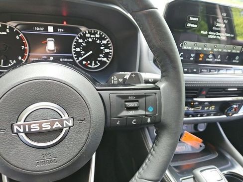 Used 2022 Nissan Rogue SL w/ SL Premium Package image 24