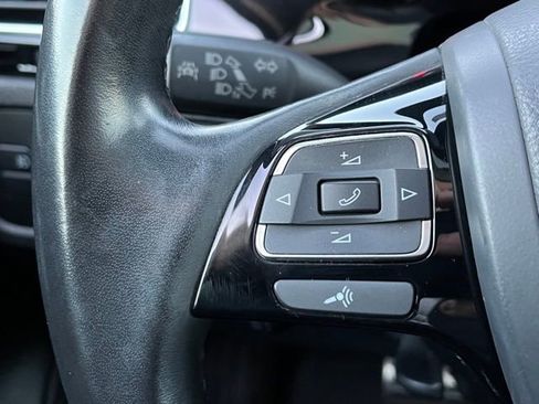 Used 2017 Volkswagen Touareg V6 image 30