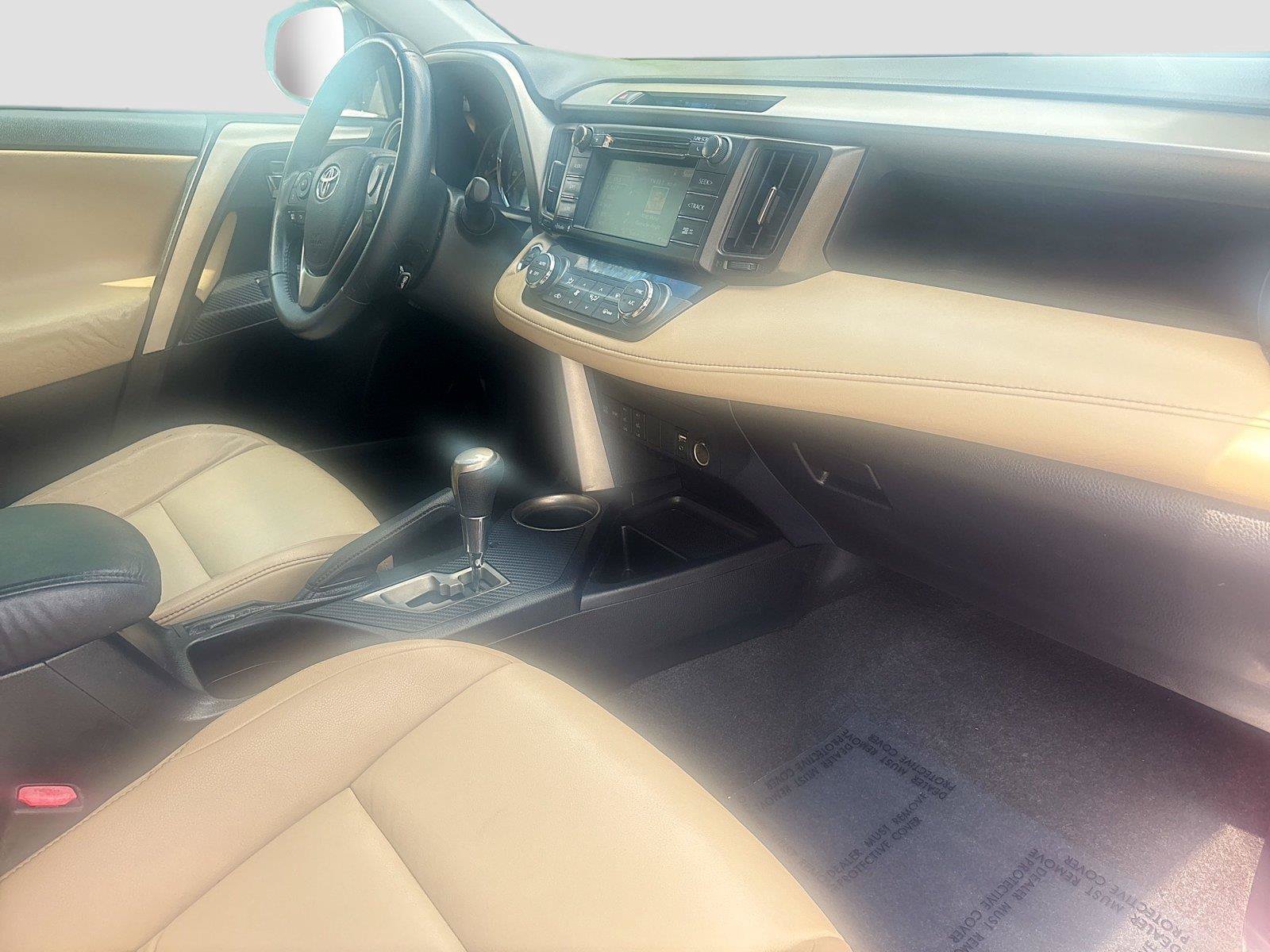 Used 2015 Toyota RAV4 Limited FWD image 28