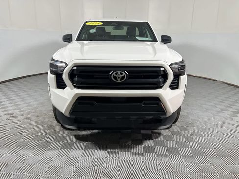 Used 2024 Toyota Tacoma SR RWD image 3
