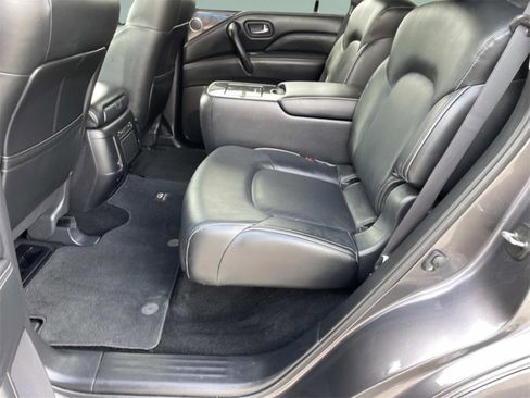 Used 2024 INFINITI QX80 Luxe image 11