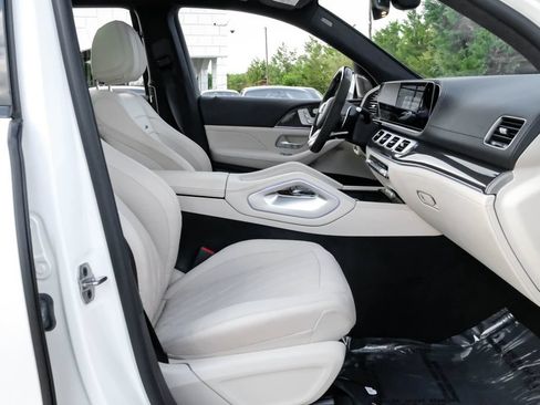 Used 2022 Mercedes-Benz GLS 63 AMG 4MATIC image 34