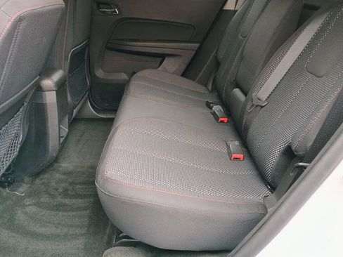 Used 2017 Chevrolet Equinox LS image 18