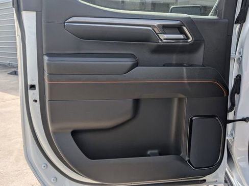 Used 2024 GMC Sierra 1500 AT4 w/ Technology Package AWD/4WD image 24