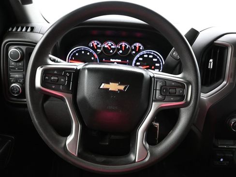 Used 2022 Chevrolet Silverado 2500 Custom w/ Custom Value Package image 14