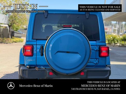 Used 2022 Jeep Wrangler Unlimited Sahara AWD/4WD image 4