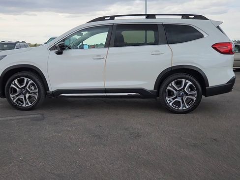 Used 2024 Subaru Ascent Limited w/ Technology Package AWD/4WD image 2