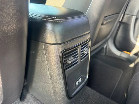 Used 2022 Dodge Charger GT w/ Blacktop Package RWD image 31