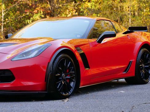 Used 2016 Chevrolet Corvette Z06 w/ 3LZ Preferred Equipment Group image 29