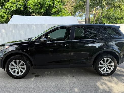 Used 2016 Land Rover Discovery Sport SE image 5