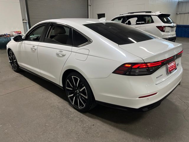 Used 2024 Honda Accord Touring image 5