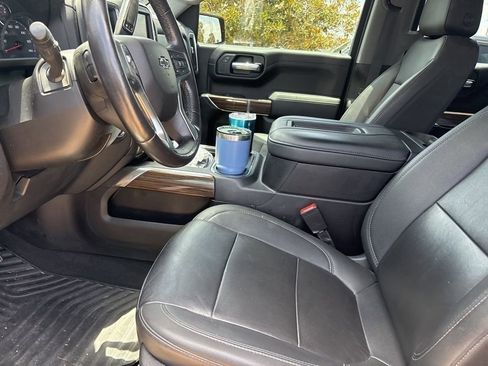 Used 2021 Chevrolet Silverado 1500 LT Trail Boss w/ Convenience Package II AWD/4WD image 5