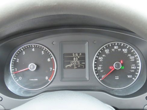 Used 2012 Volkswagen Jetta SE FWD image 27