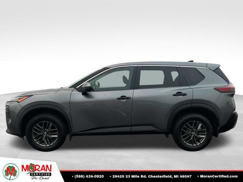 Used 2022 Nissan Rogue S FWD image 2