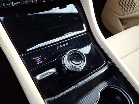 Certified 2024 Jeep Grand Cherokee Limited image 16