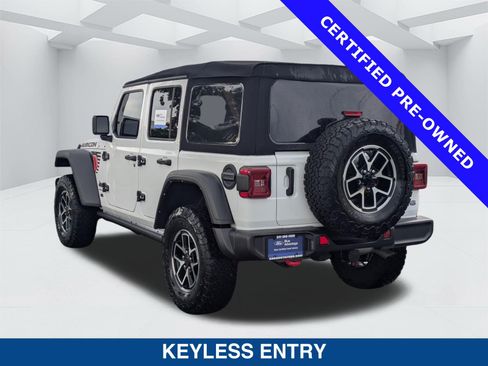 Used 2024 Jeep Wrangler Unlimited Rubicon AWD/4WD image 7