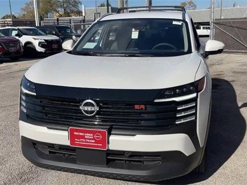 New 2025 Nissan Kicks SR w/ Illumination Package image 27