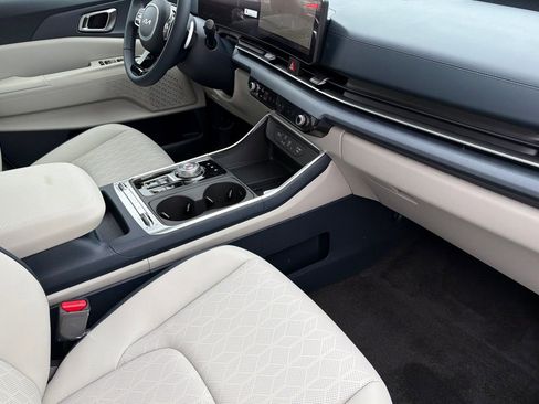 New 2026 Kia Carnival SX image 14