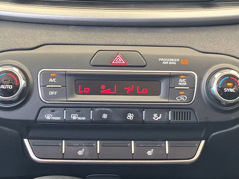 Used 2019 Kia Sorento EX AWD/4WD image 30