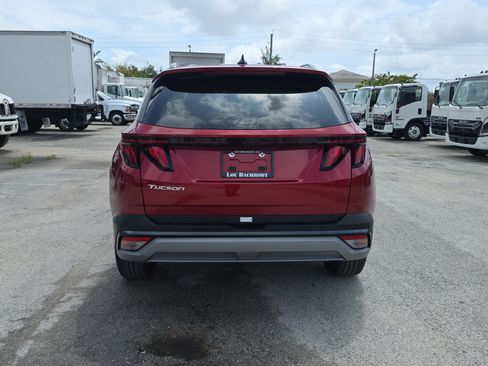 Used 2026 Hyundai Tucson SEL FWD image 6