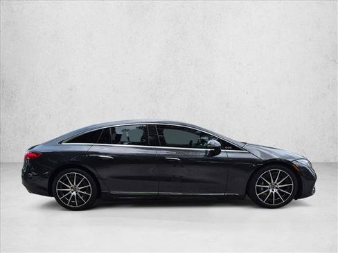 Used 2023 Mercedes-Benz EQS 580 4MATIC Sedan image 4