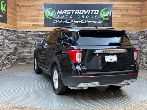 Used 2020 Ford Explorer XLT w/ Equipment Group 202A AWD/4WD image 16