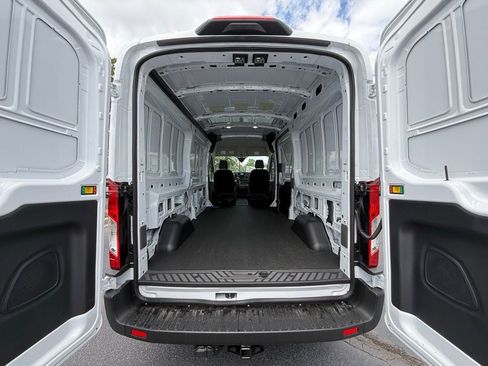 New 2025 Ford Transit 250 148 Medium Roof image 7