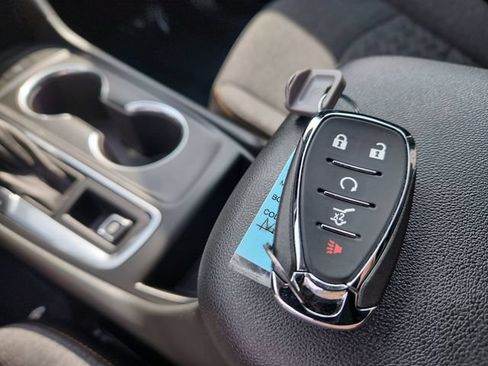 Used 2022 Chevrolet Equinox LT FWD image 48