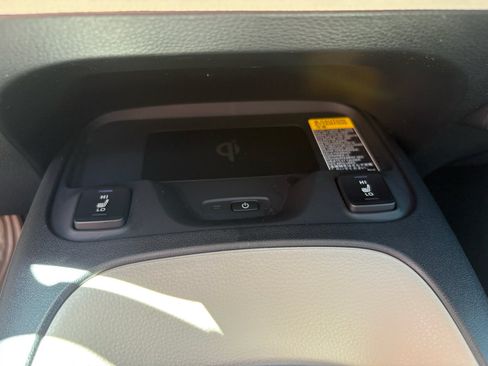 Used 2024 Toyota Corolla XLE FWD image 21