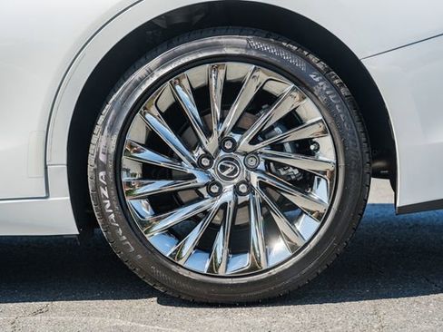 Used 2024 Lexus ES 350 Ultra Luxury w/ Accessory Package (Z2) FWD image 17