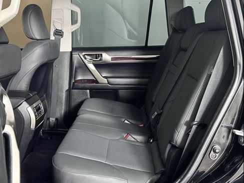 Used 2019 Lexus GX 460 Premium image 23