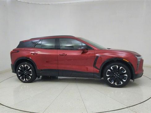 Used 2025 Chevrolet Blazer EV RS image 64