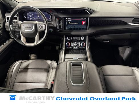 Used 2024 GMC Yukon Denali AWD/4WD image 30