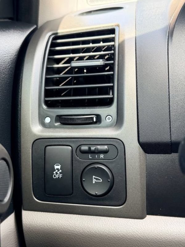 Used 2011 Honda CR-V EX image 28