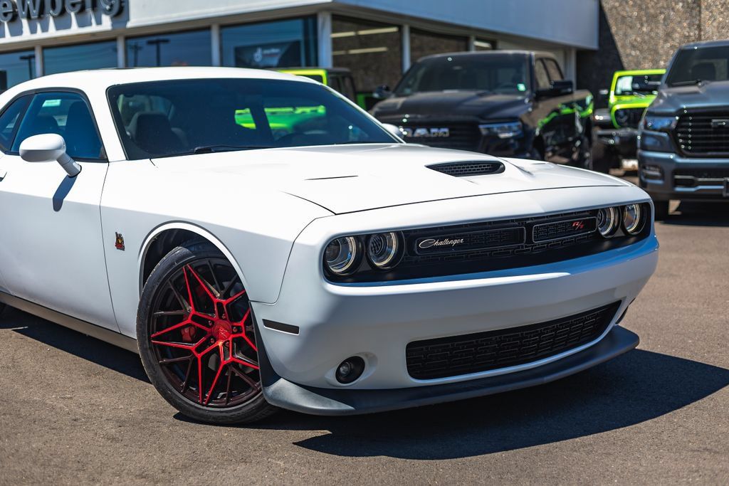 Used 2021 Dodge Challenger R/T Scat Pack RWD image 2