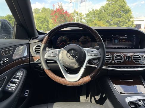 Used 2019 Mercedes-Benz S 450 Sedan image 21