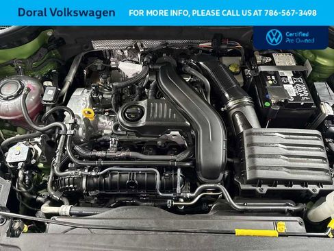 Used 2025 Volkswagen Taos SE image 11