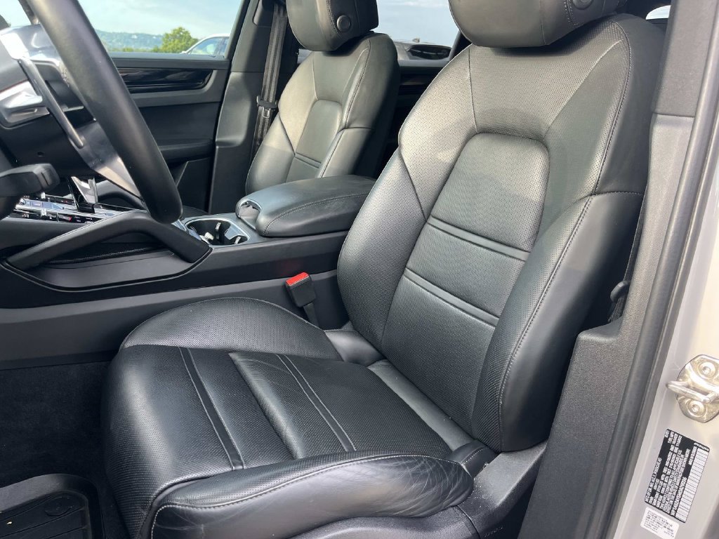 Used 2021 Porsche Cayenne S AWD/4WD image 33