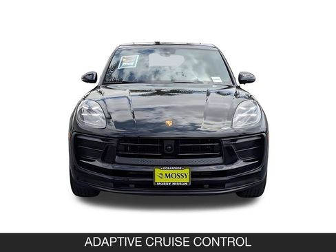 Used 2024 Porsche Macan AWD/4WD image 5
